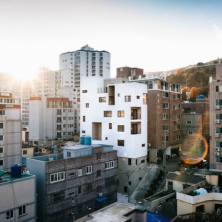 Morning Dew Guesthouse Пусан Экстерьер фото